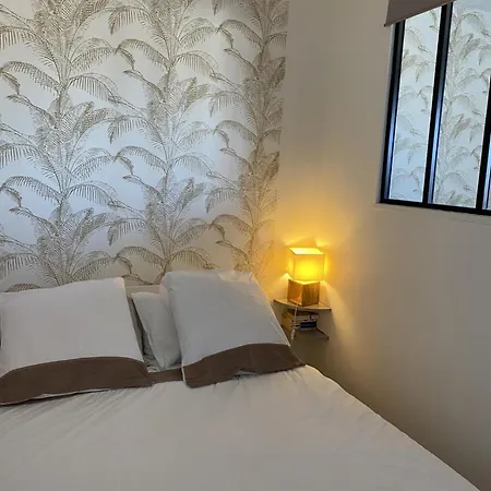 Renovated And Air-conditioned 3 Stars شقة كانيه