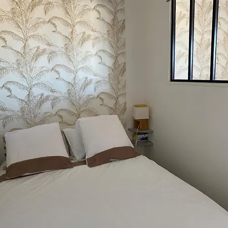 Renovated And Air-conditioned 3 Stars شقة