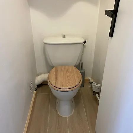 Renovated And Air-conditioned 3 Stars *